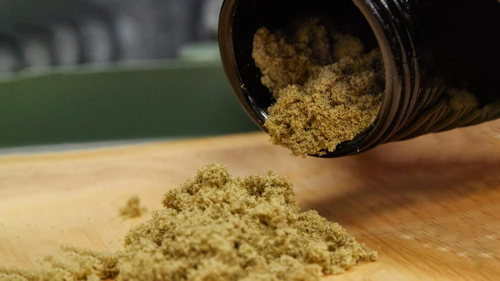 How To Smoke Kief